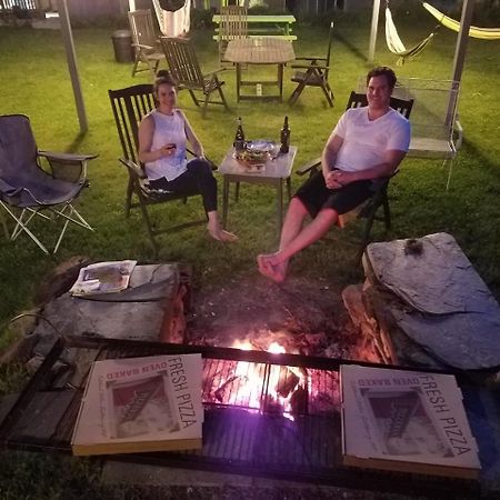 Inn At Charlotte B&B 벌링턴 외부 사진