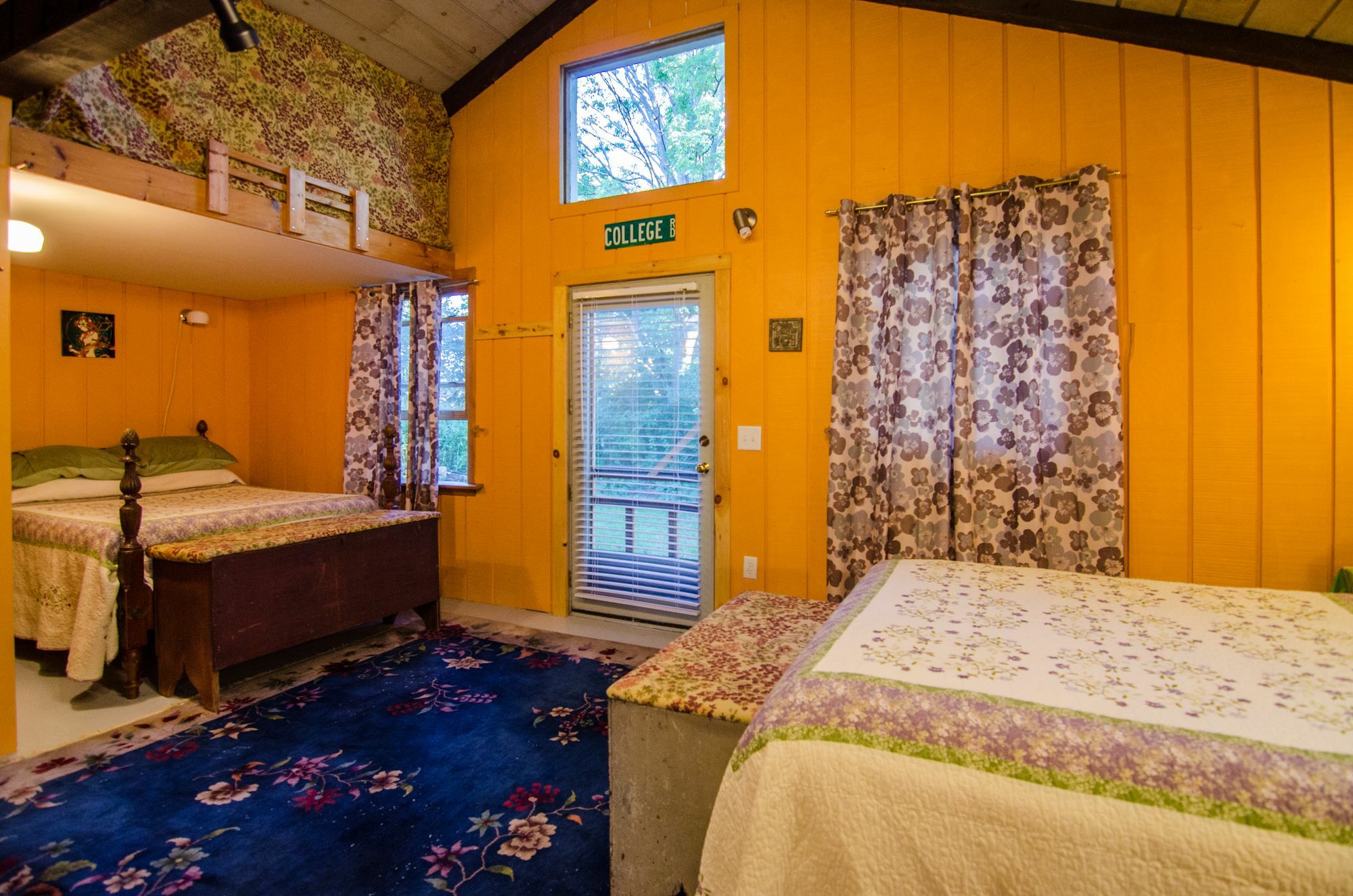 Inn At Charlotte B&B 벌링턴 외부 사진